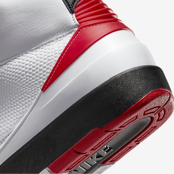 Nike Air Jordan 2 OG Chicago white Black Varsity Red DX2454-106 size 8 - 13 - Picture 12 of 14